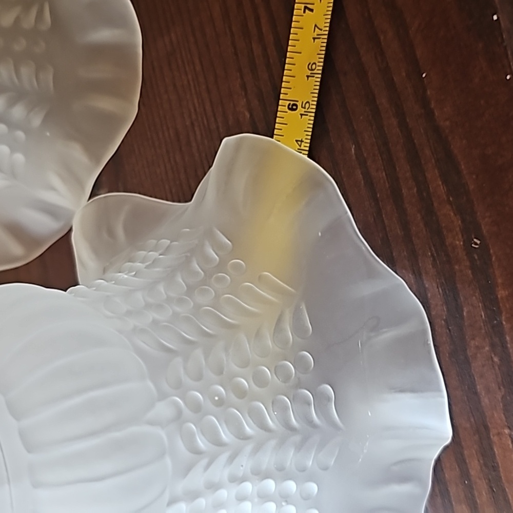 Two Frosted Ruffled Glass Shades - Picture 7 of 7